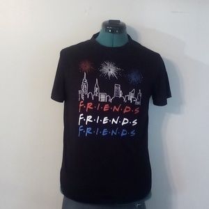 Friends Juniors Shirt Size M (7/9).